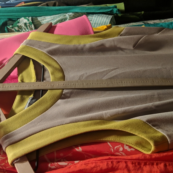 Color Block Dress - Picture 2 of 4